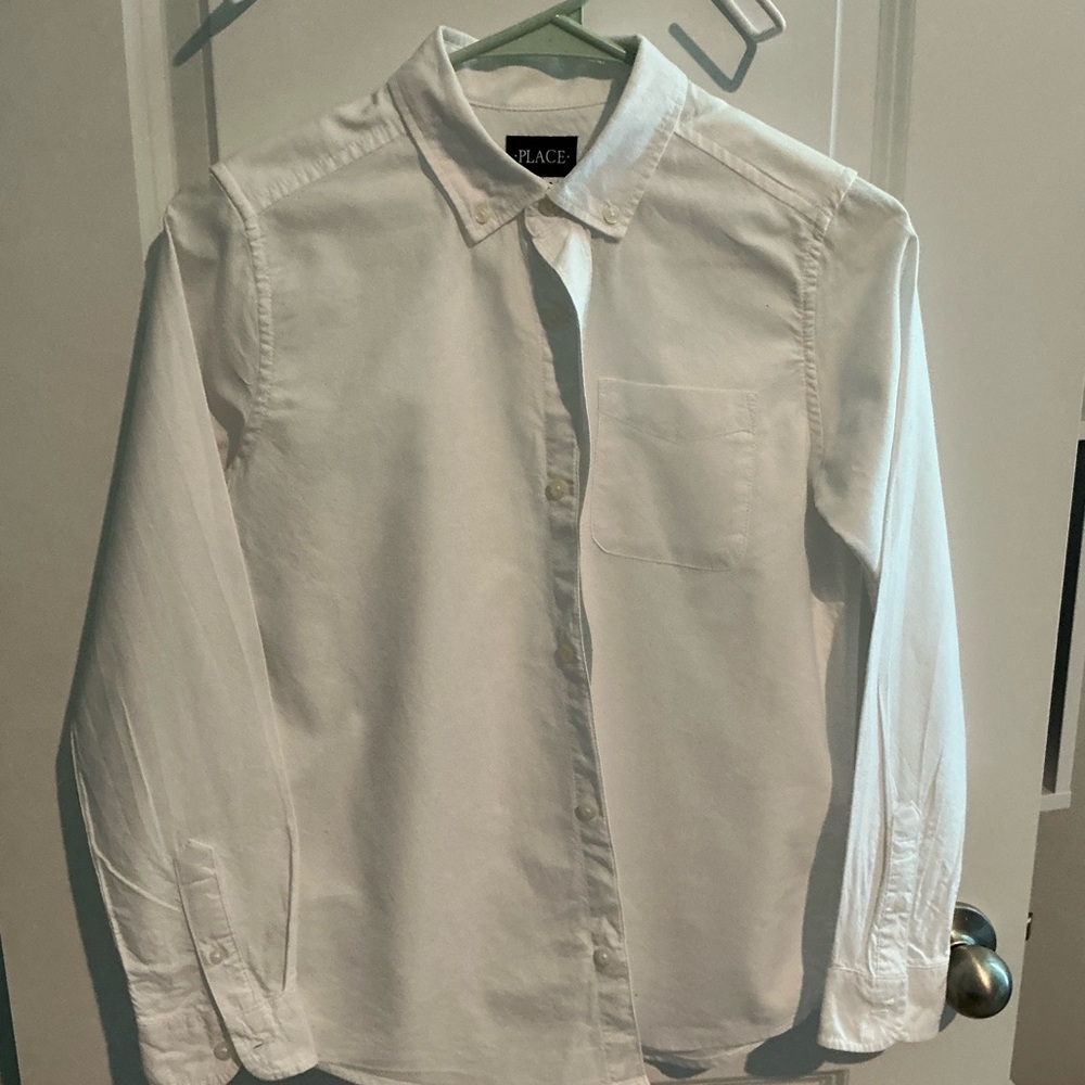 PLACE Classic White Button-Down Shirt